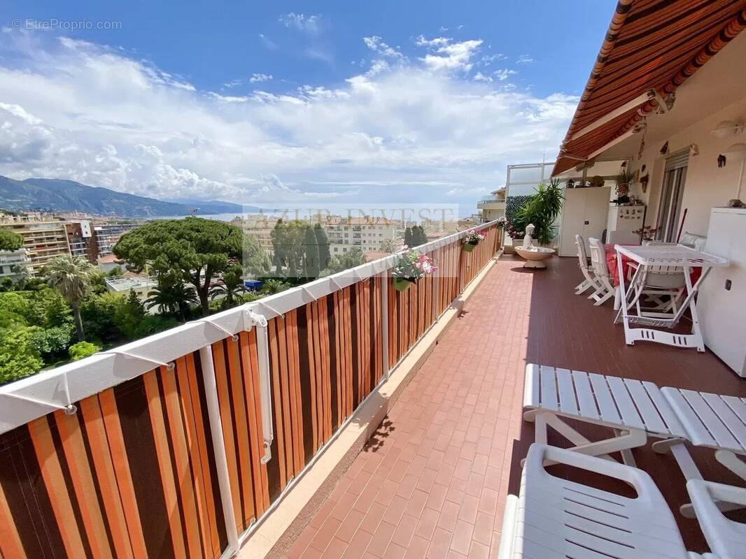 Appartement à ROQUEBRUNE-CAP-MARTIN