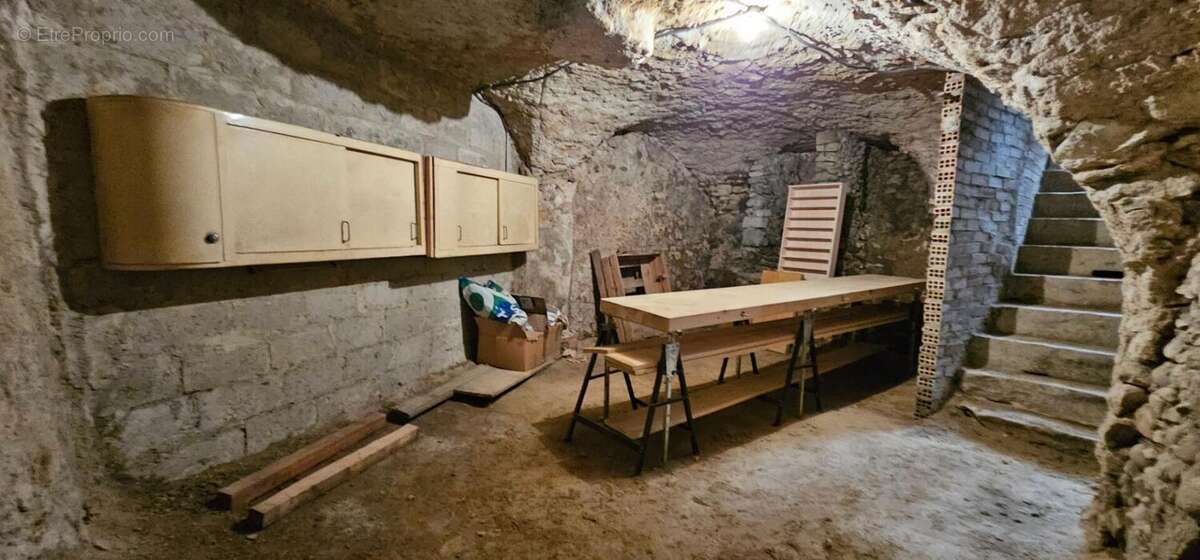 Maison à MONTELIMAR