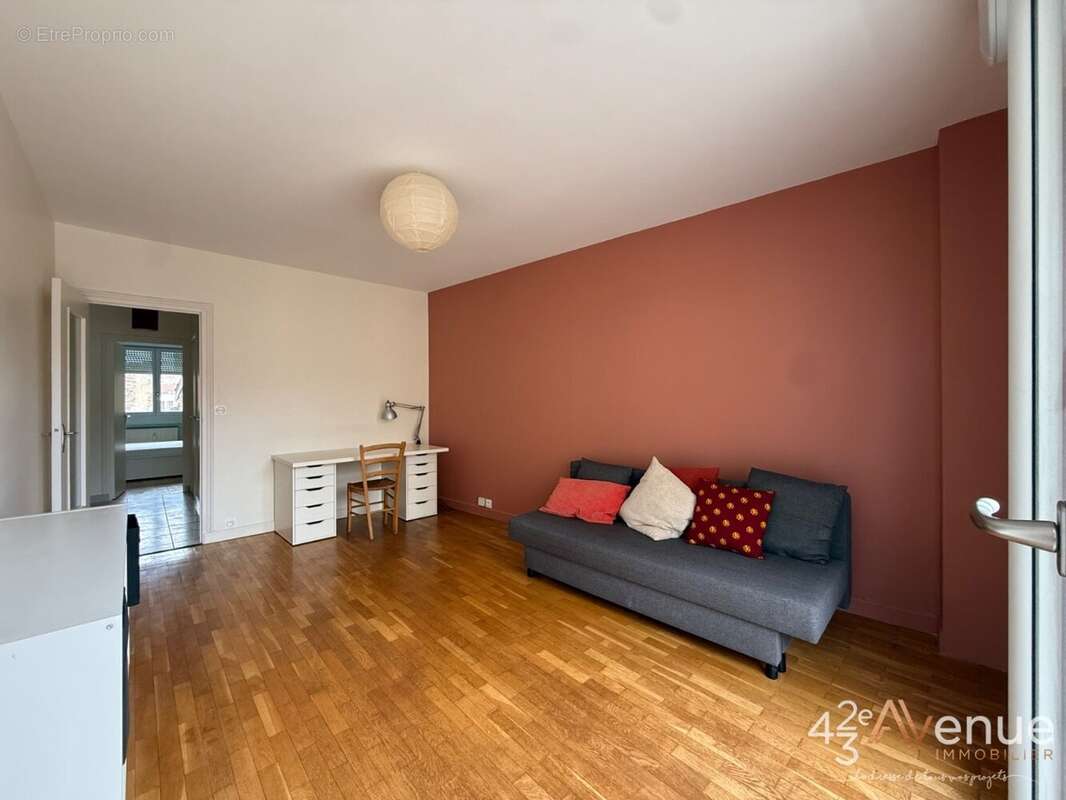 Appartement à SAINT-ETIENNE