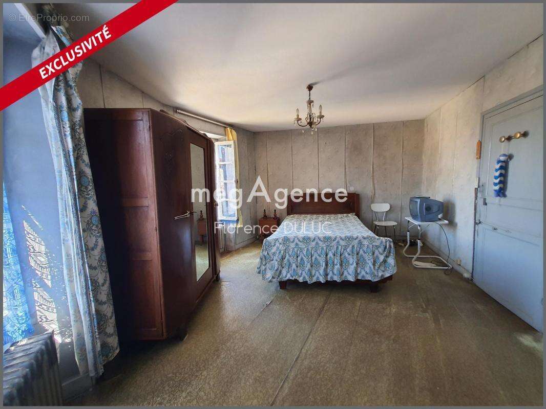 Appartement à SAINT-JEAN-D'ANGELY