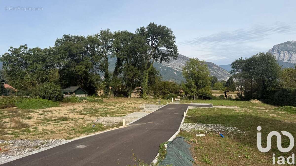 Terrain 400 m² à Noyarey  - photo 3