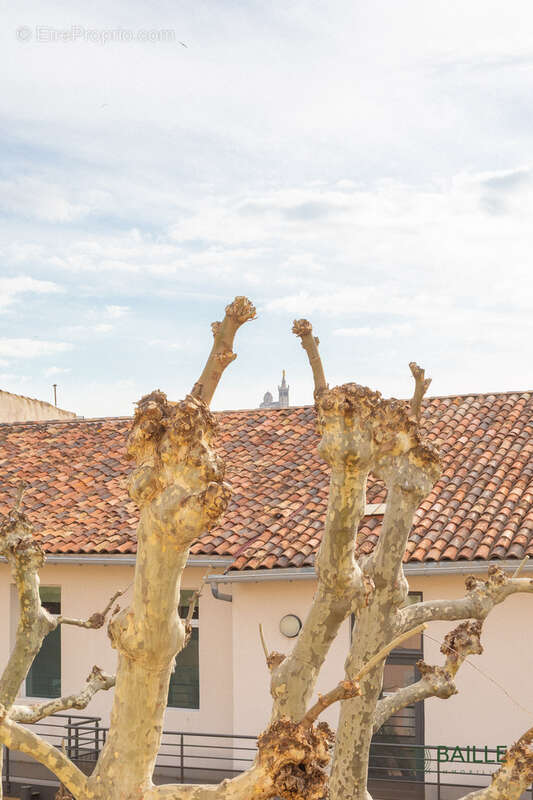 Appartement à MARSEILLE-2E