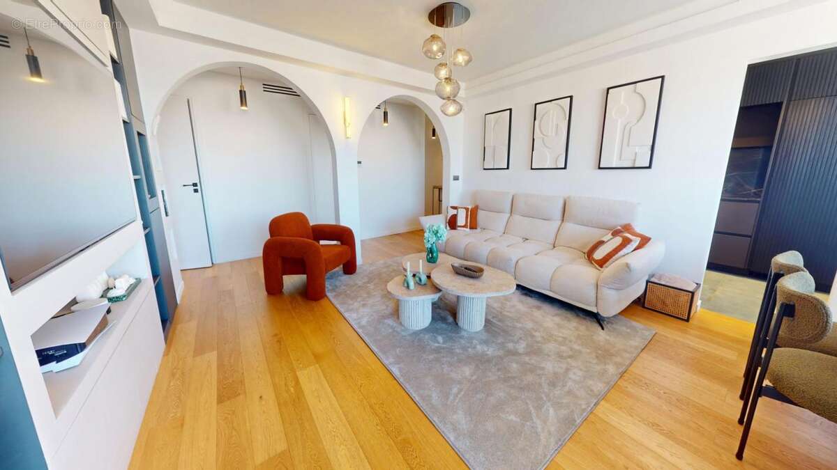 Appartement à LEVALLOIS-PERRET