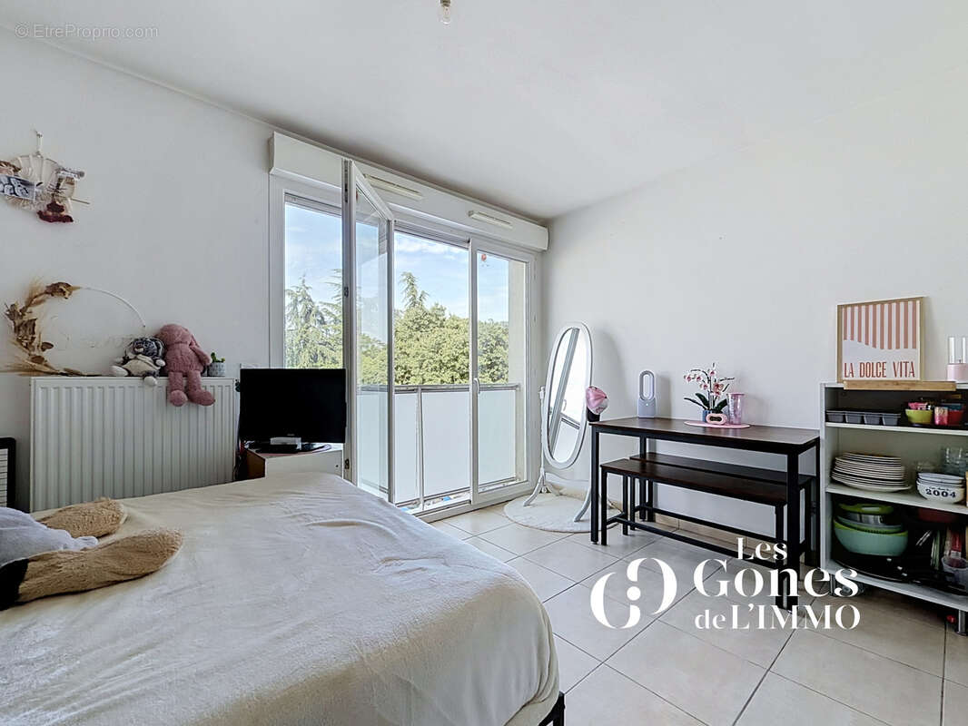Appartement à BRON
