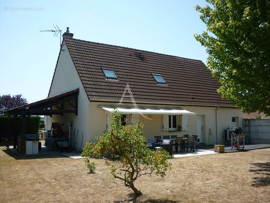 Maison à LAMOTTE-BEUVRON