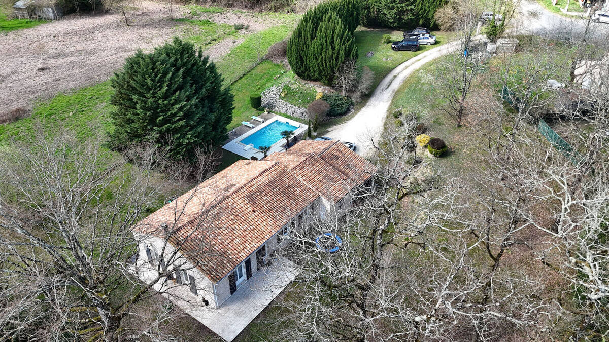 Maison à MARGUERON