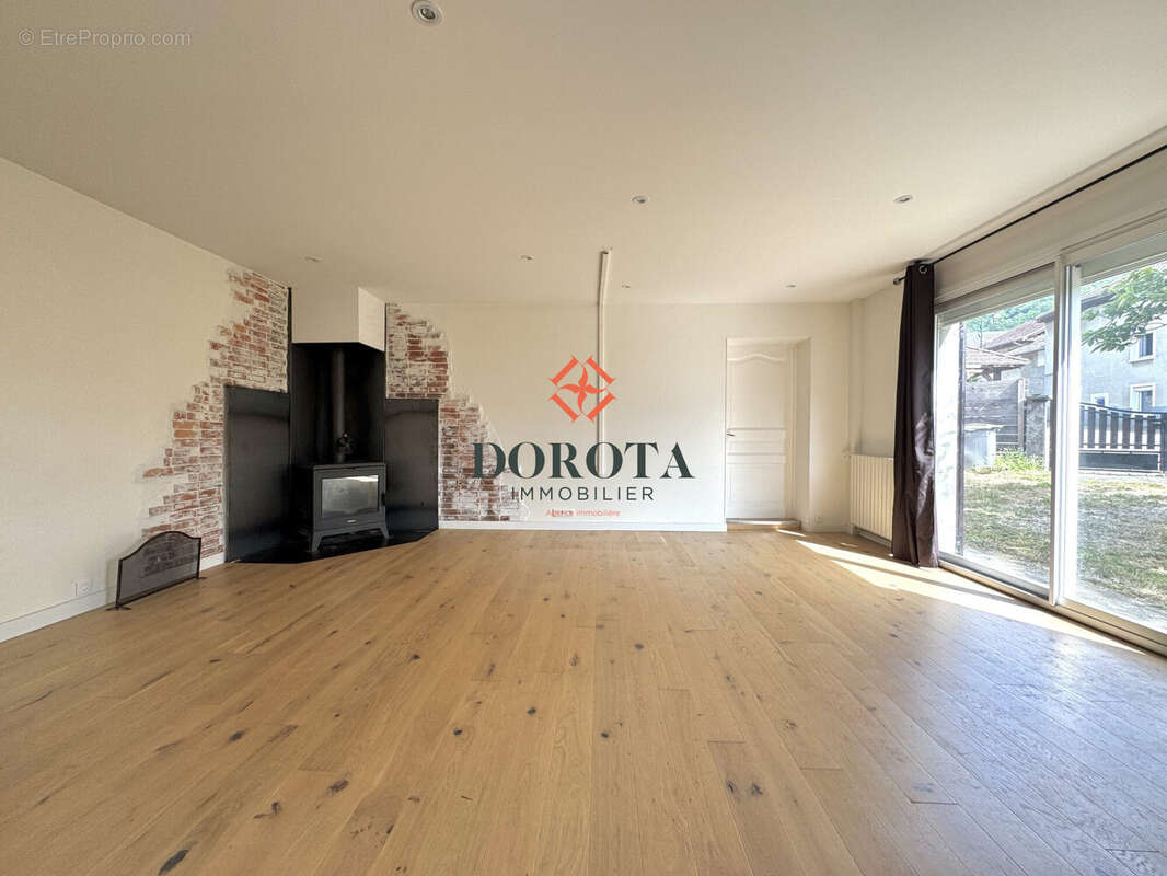 Maison à PONTCHARRA