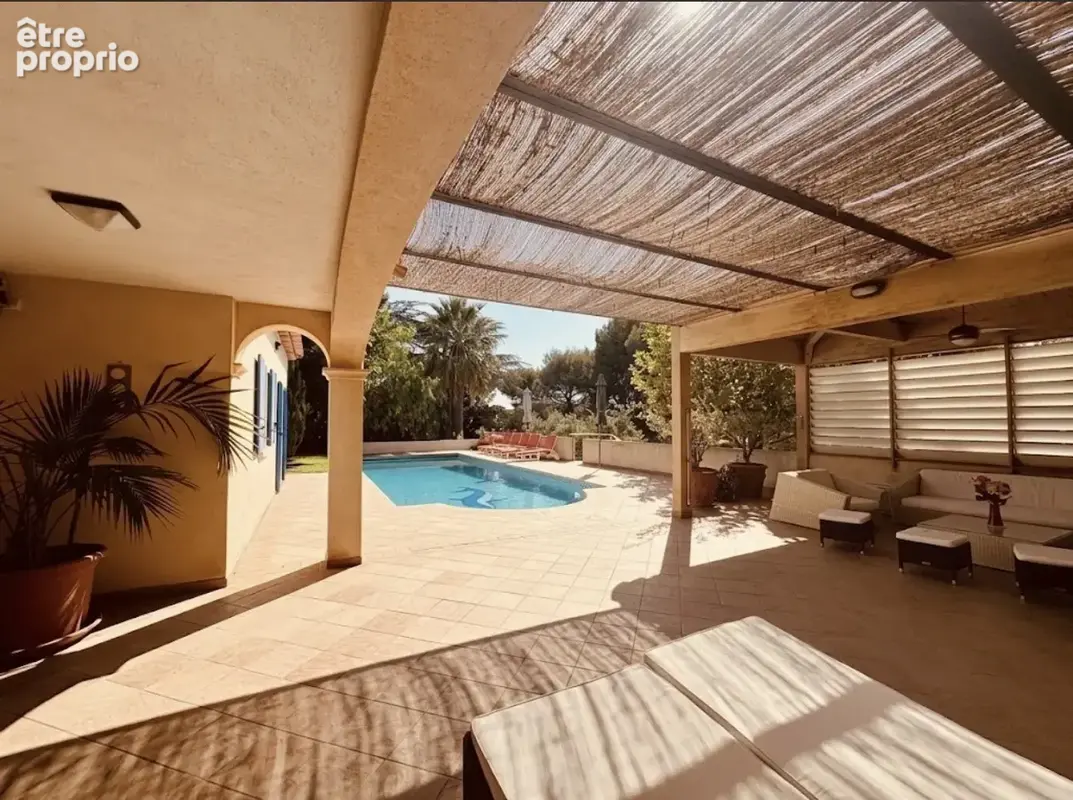 Villa situee a 400 m du port au pied du semaphore - photo 16