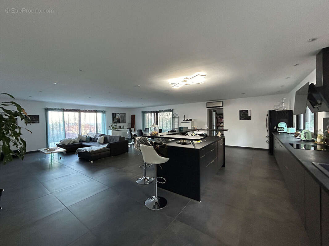 Maison à SANTA-LUCIA-DI-MORIANI