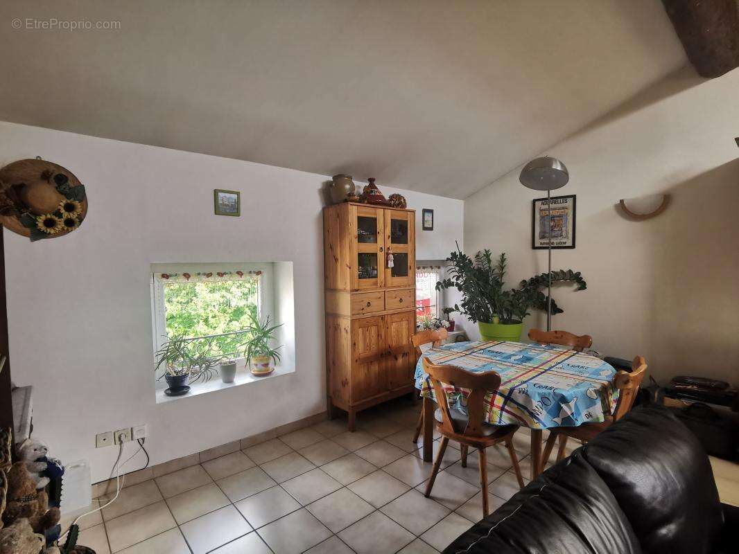 Appartement 2 chambres - garage - cave - centre ville - photo 6