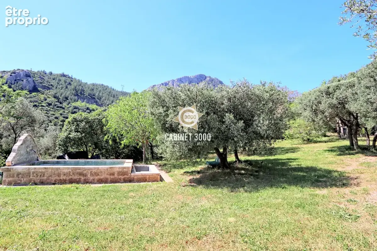 TOULON - Collet Saint-Pierre - Maison T7 - Piscine - Vue mer - photo 2