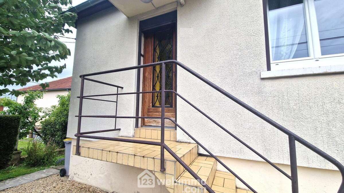 Allons découvrir l'intérieur... - Maison à LAON