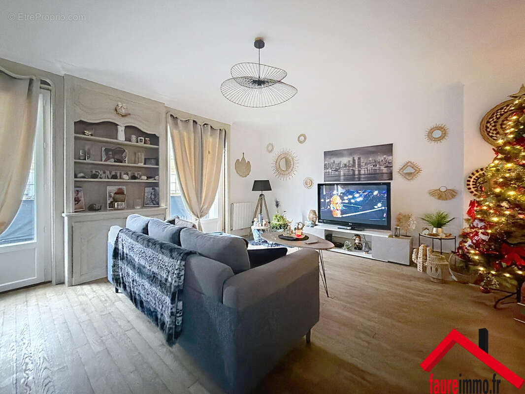 Appartement à OBJAT