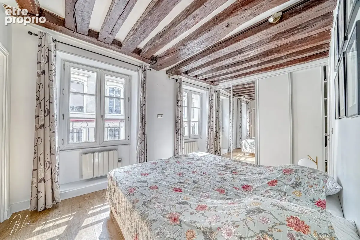 Paris 7ème Rue Saint Dominique - 3 pièces 57m² Sud - photo 13
