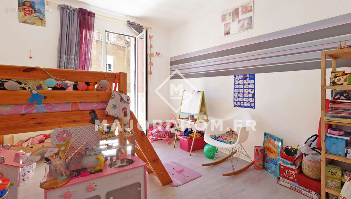 Appartement à MARSEILLE-7E