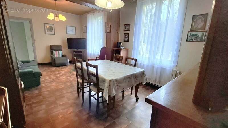 Maison à SAINT-QUENTIN