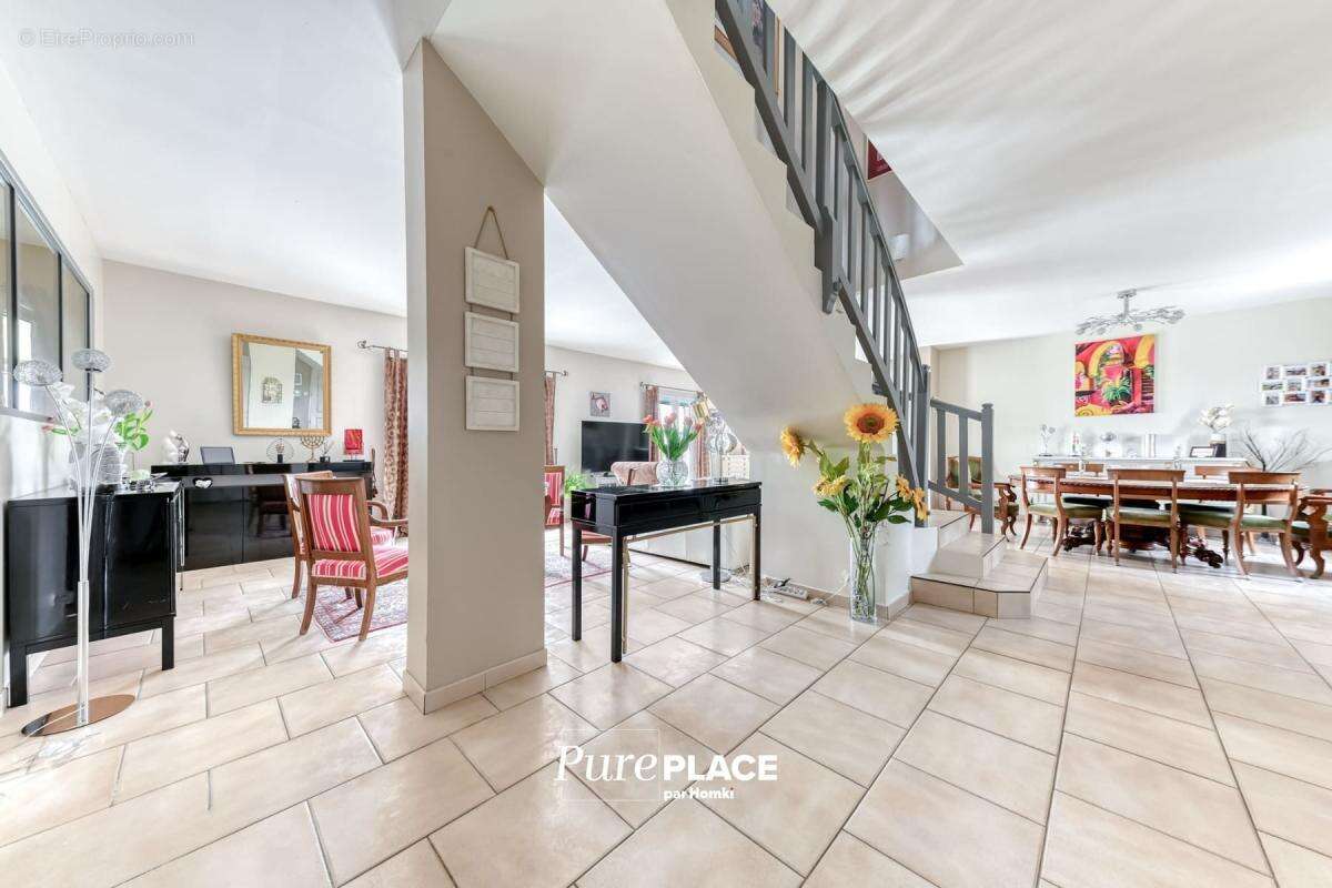 Maison/Villa T6 de 182 m² à Lentilly 69210 - photo 23