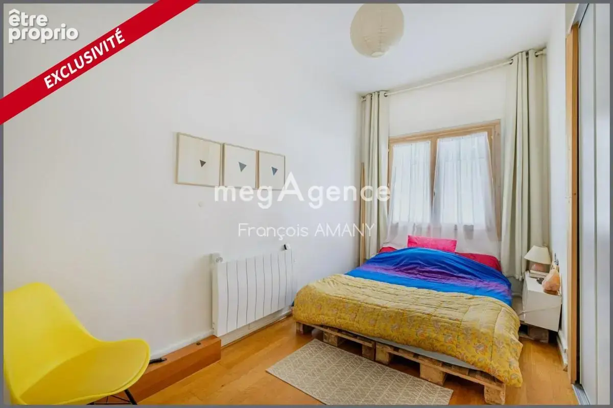 Rue Sœur Bouvier  T2 de 48 m² avec beau potentiel - photo 4