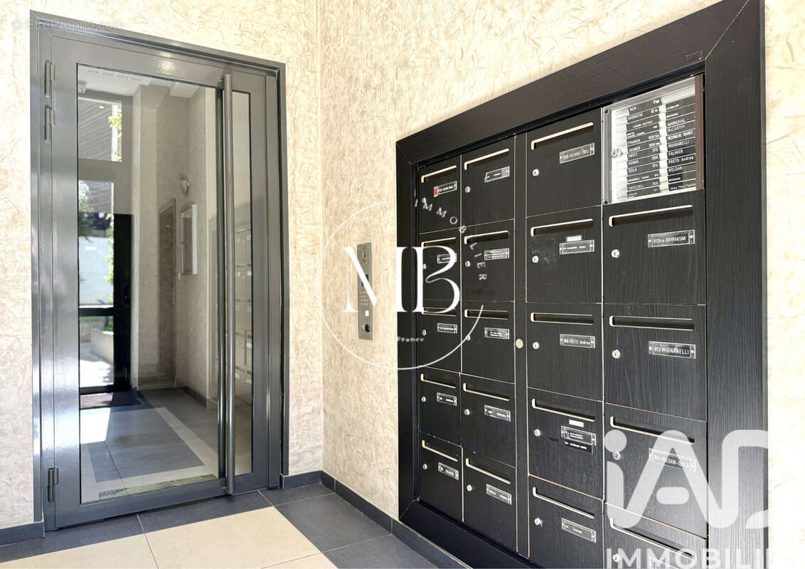 Photo 3 - Appartement à AUBERVILLIERS