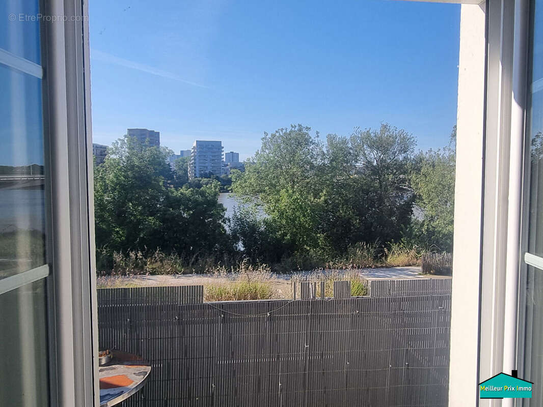 Appartement à SAINT-SEBASTIEN-SUR-LOIRE