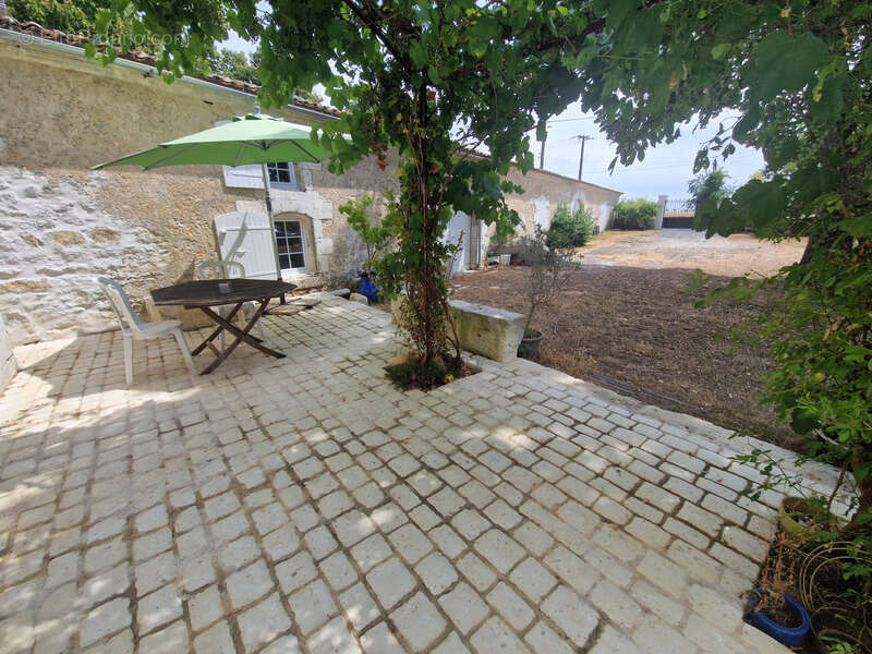 Maison à vendre 6 pièces Proche SAINT JEAN D'ANGELY (17) - photo 13