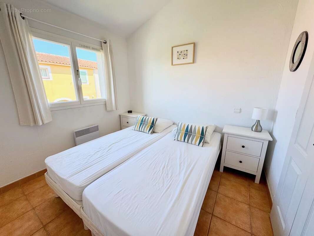 Maison à ROQUEBRUNE-SUR-ARGENS