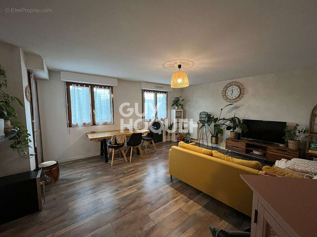 Appartement à NEUILLY-SUR-MARNE
