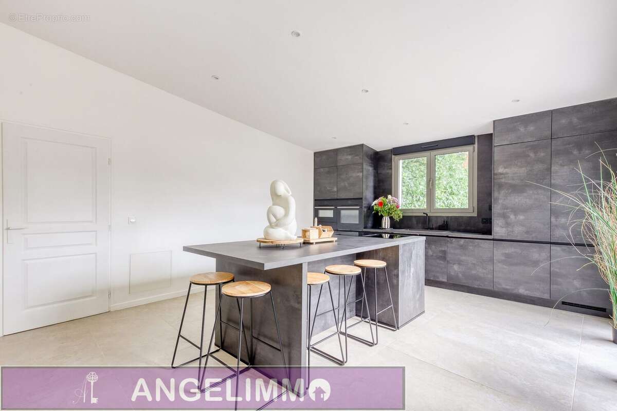 Maison à LE PLESSIS-BOUCHARD