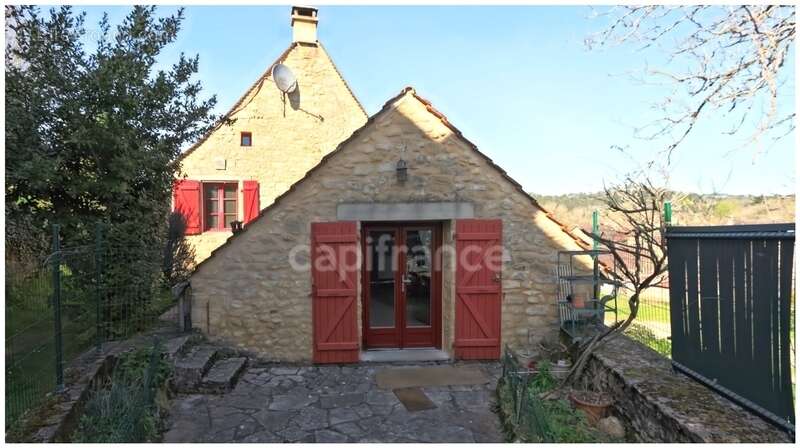 Maison de caractère avec vue château – Milhac - photo 3