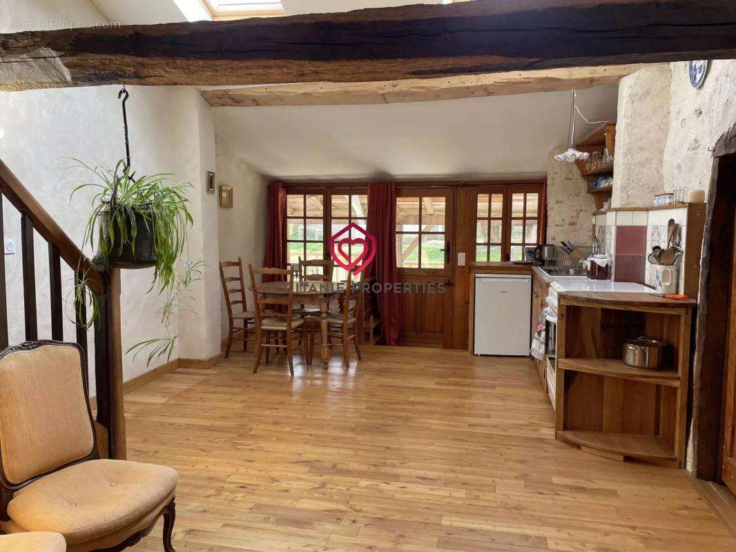 Maison à LE MAS-D'AZIL