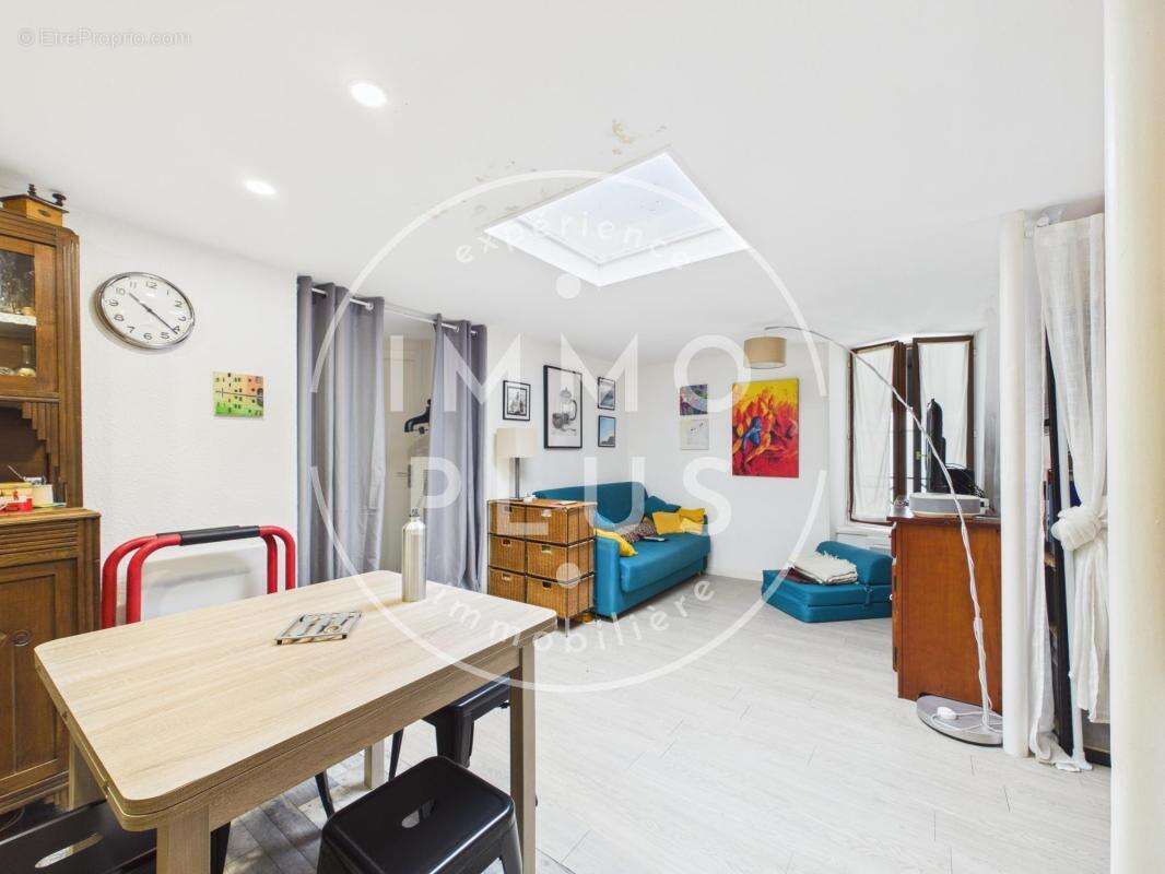 Vente - Appartement - 3 pièces + cuisine - 62,48 m² - 274 000 € - photo 11