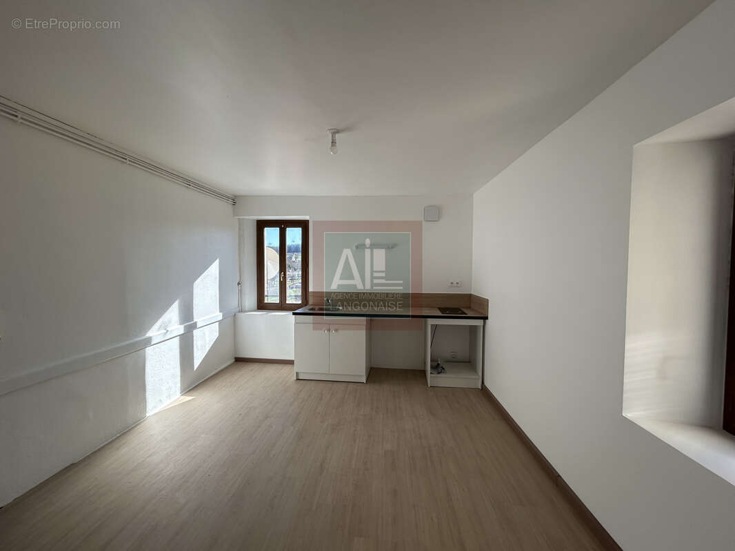 Appartement à LANGOGNE