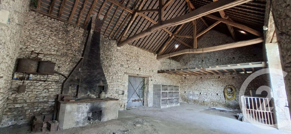 Maison 100 m² à Neuvy-En-Dunois  - photo 10