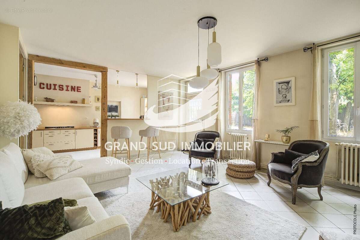 Superbe toulousaine rénovée avec le charme de l'ancien saint-martin-du-touch - photo 7