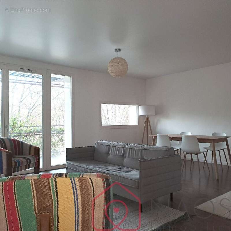 Appartement à L'ILE-SAINT-DENIS