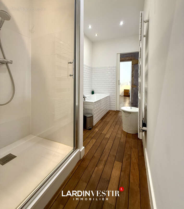 Appartement à LYON-1E