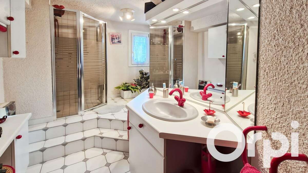 Maison à PONT-SAINT-ESPRIT