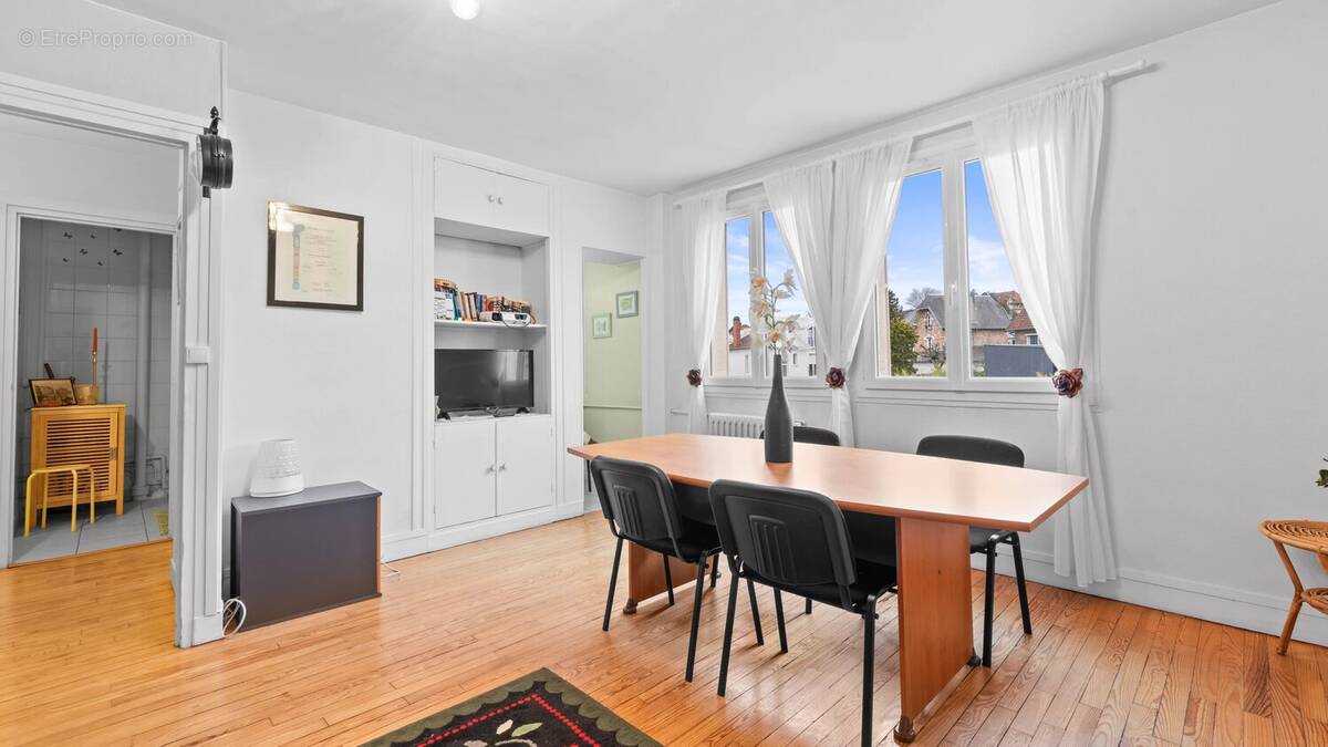 Appartement à VAUCRESSON