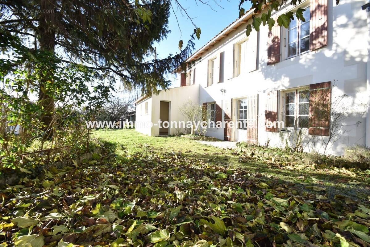 Maison à TONNAY-CHARENTE