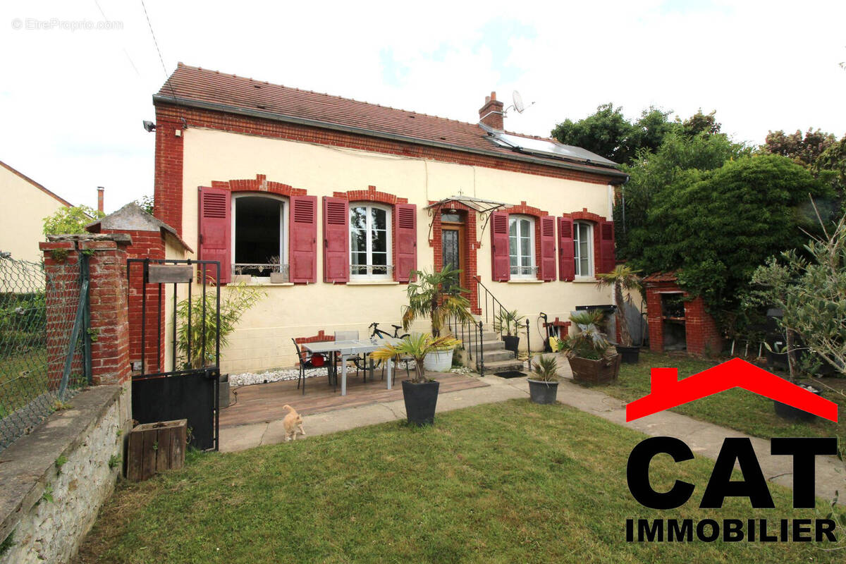 Maison à VERNOU-LA-CELLE-SUR-SEINE
