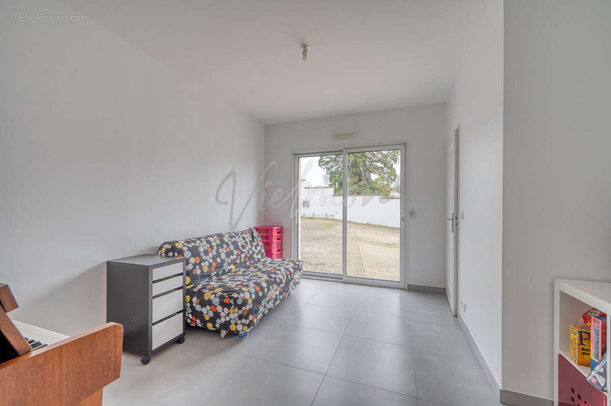 Maison à CRESPIERES