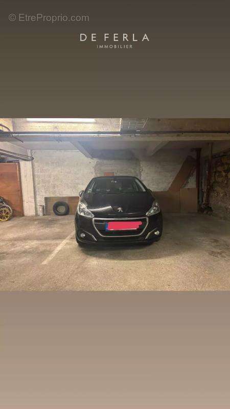 Parking à PARIS-15E