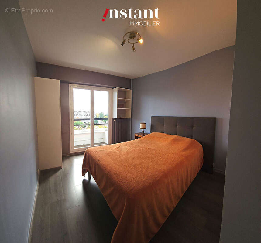 Appartement à SAINT-GENIS-LAVAL