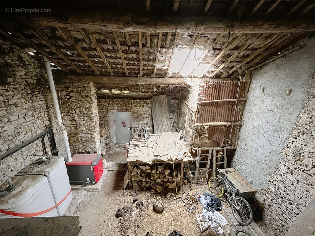Maison à BIENCOURT-SUR-ORGE