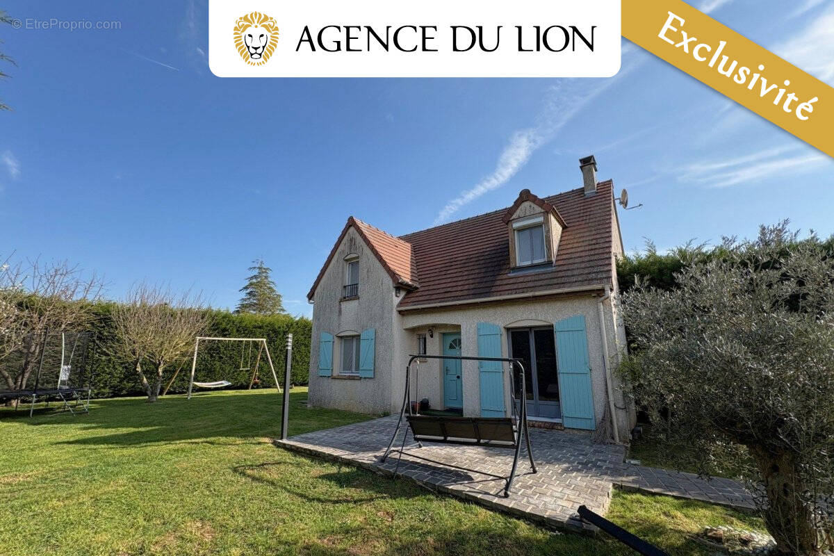 Maison à HOUDAN
