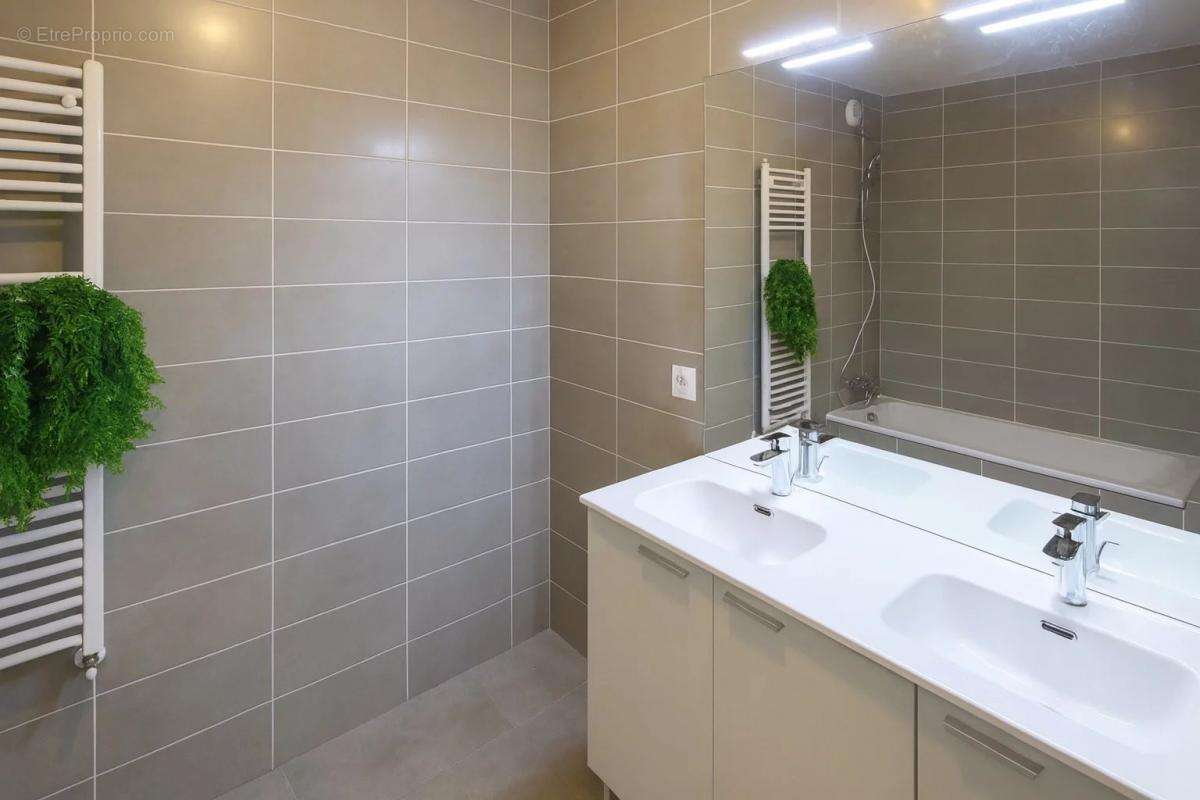 Appartement à FERNEY-VOLTAIRE