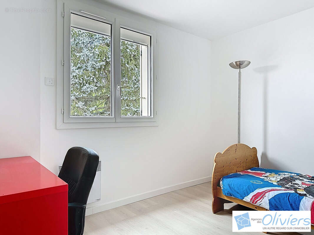 Maison à VOISINS-LE-BRETONNEUX