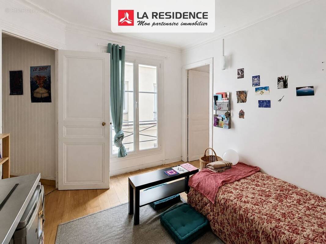 Appartement à PARIS-17E