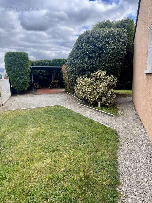 facade latérale - Maison à REVEL