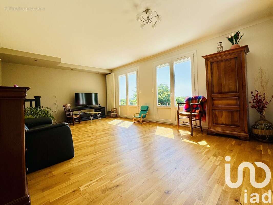 Photo 3 - Maison à ORGERES